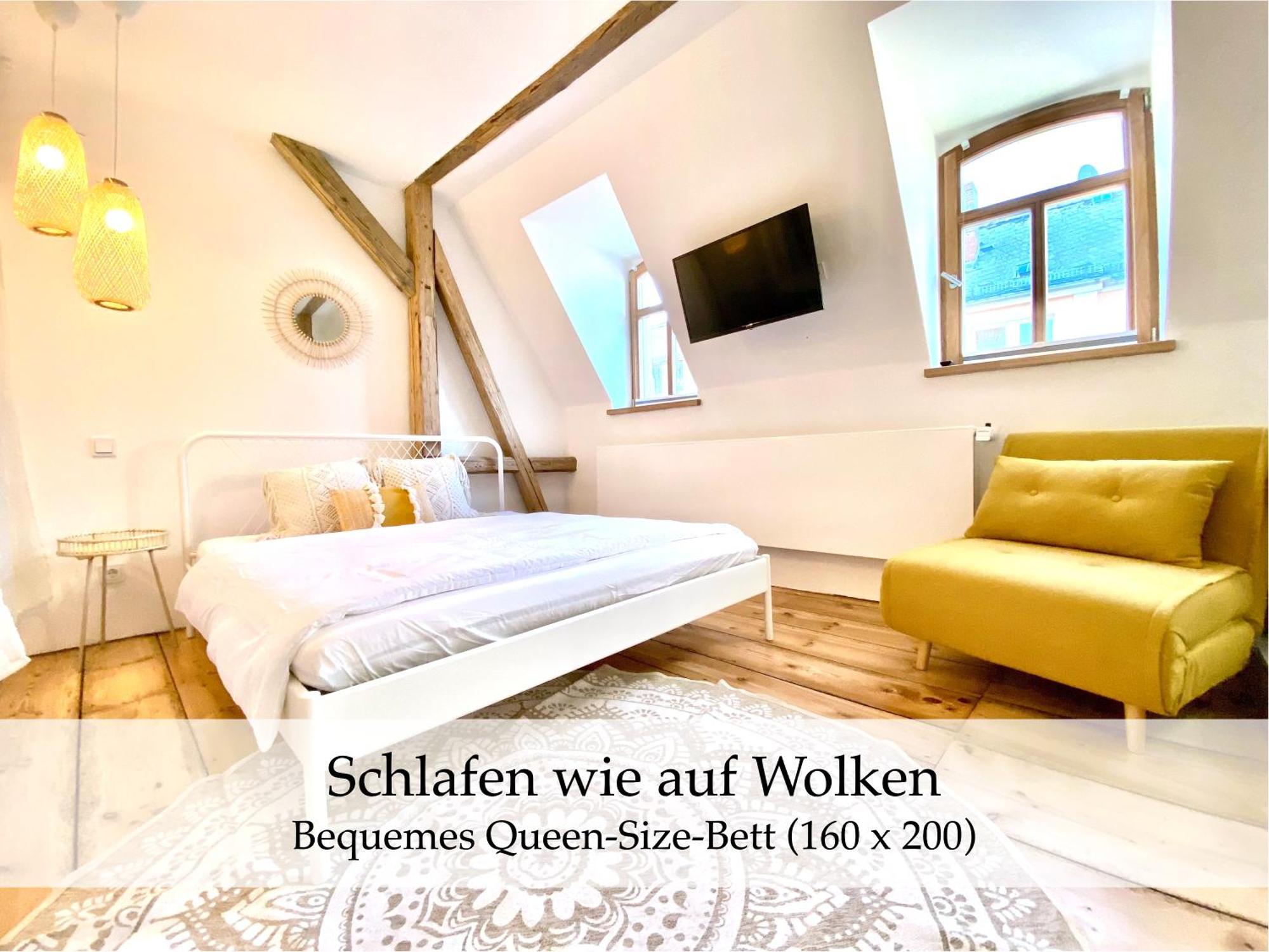 Zentrale 1-Zimmer-Ferienwohnung Mit Digitalem Check In Hof  Exteriér fotografie